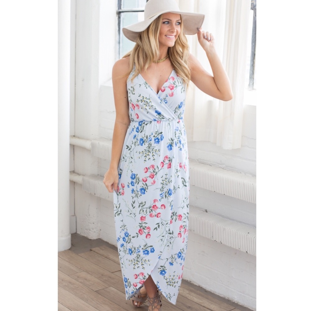 NWOT Lush Floral Dress