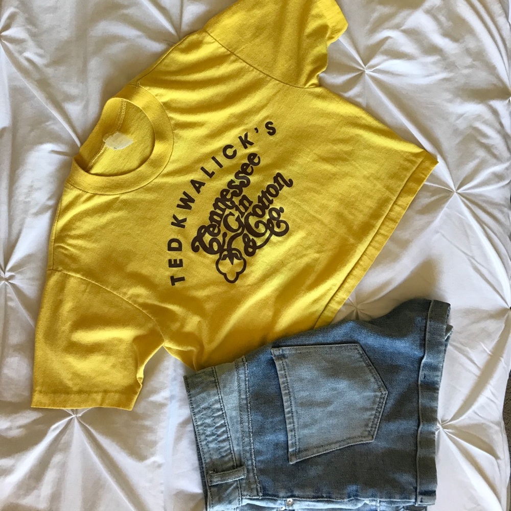 Vintage crop tee