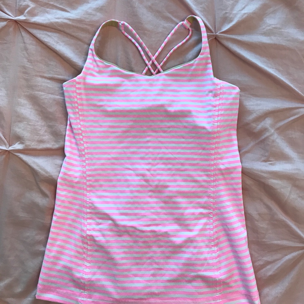 Lululemon top