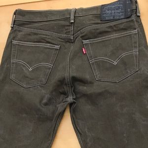 Special edition color- 501 Levi jeans