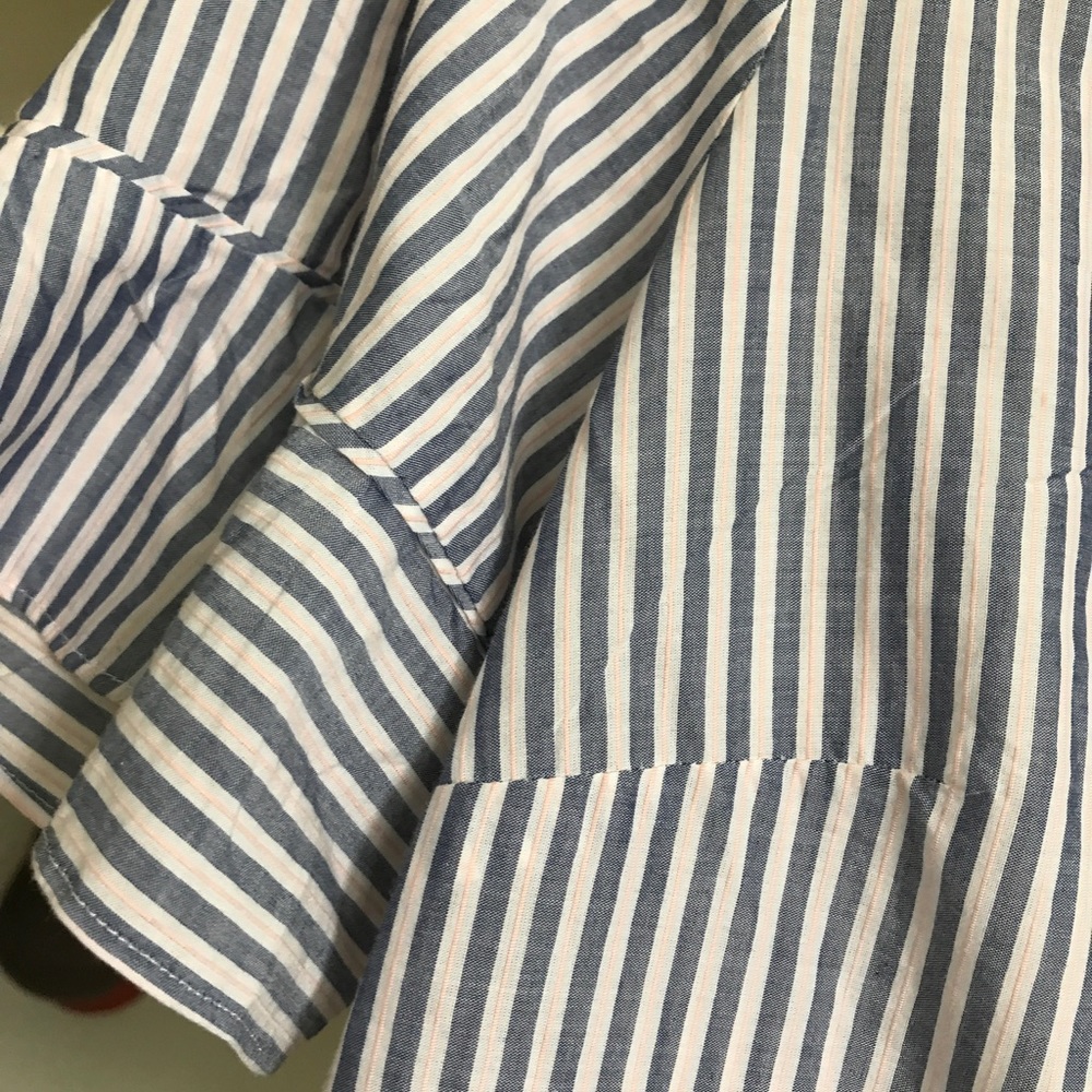 Banana Republic peplum shirt size large
