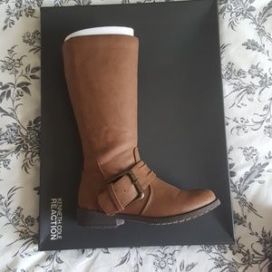 Girls brown boots