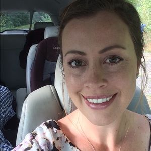 Meet your Posher, April