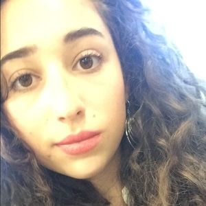 Meet your Posher, Gabrielle