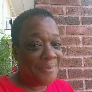 Meet your Posher, Evelyn