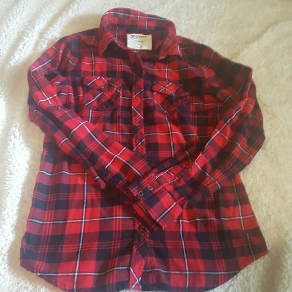 SOLD! Lot of 3 cute, cozy, flannels - Picture 2 of 7