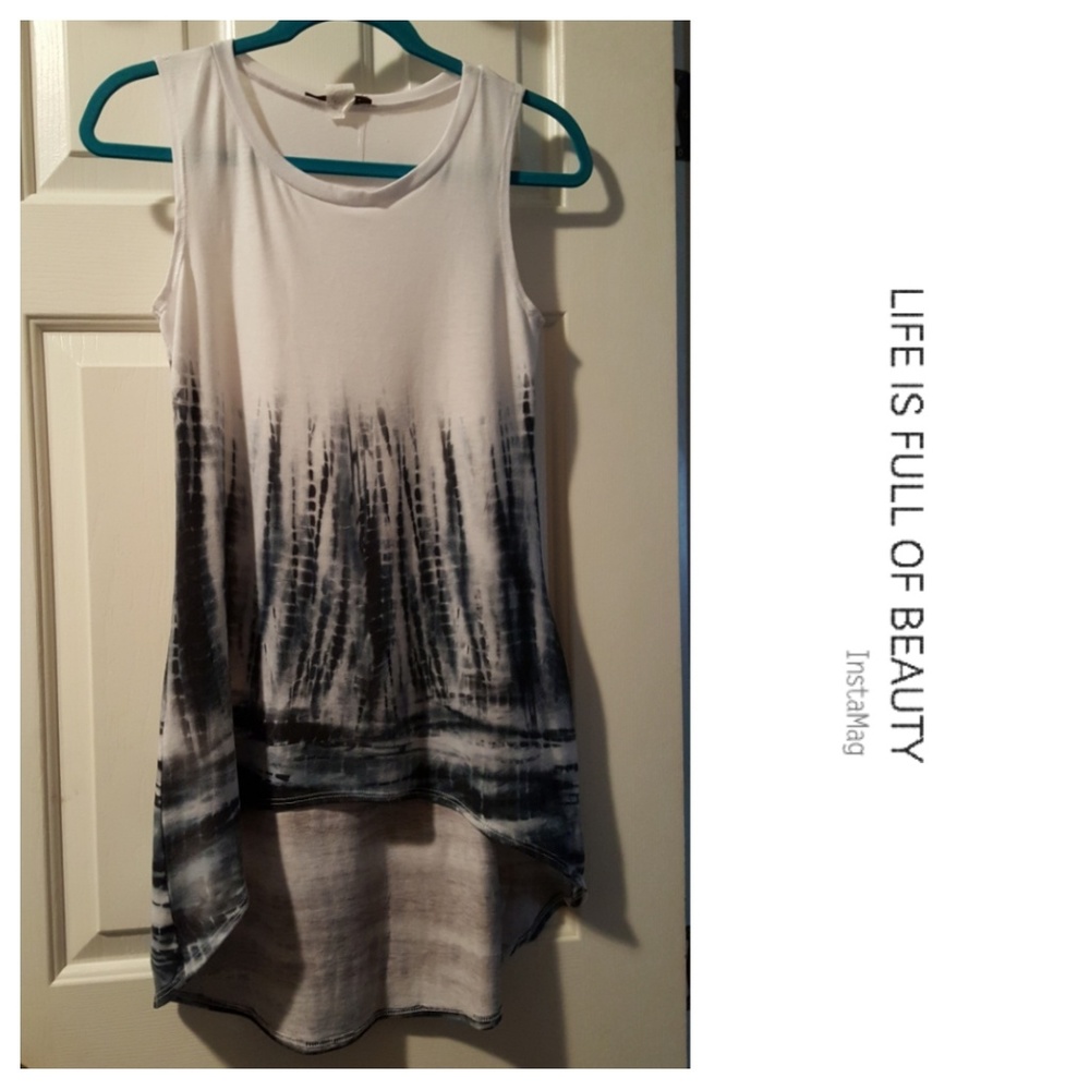Women's Tie Dyed Boho Chic hi-low top Sz Small