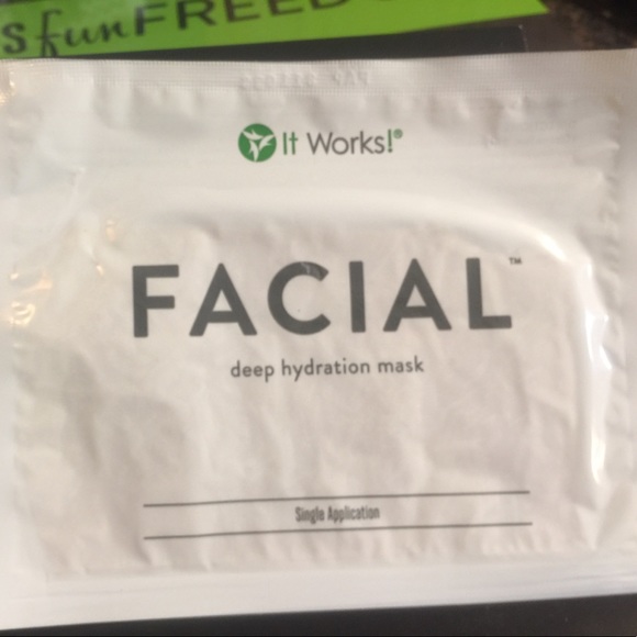 It works face wrap - Picture 2 of 2