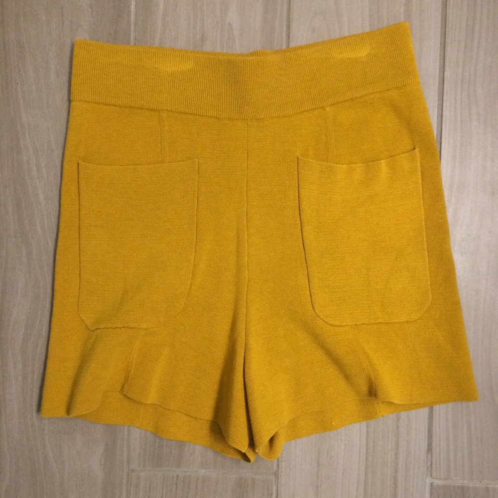 H&M knit shorts