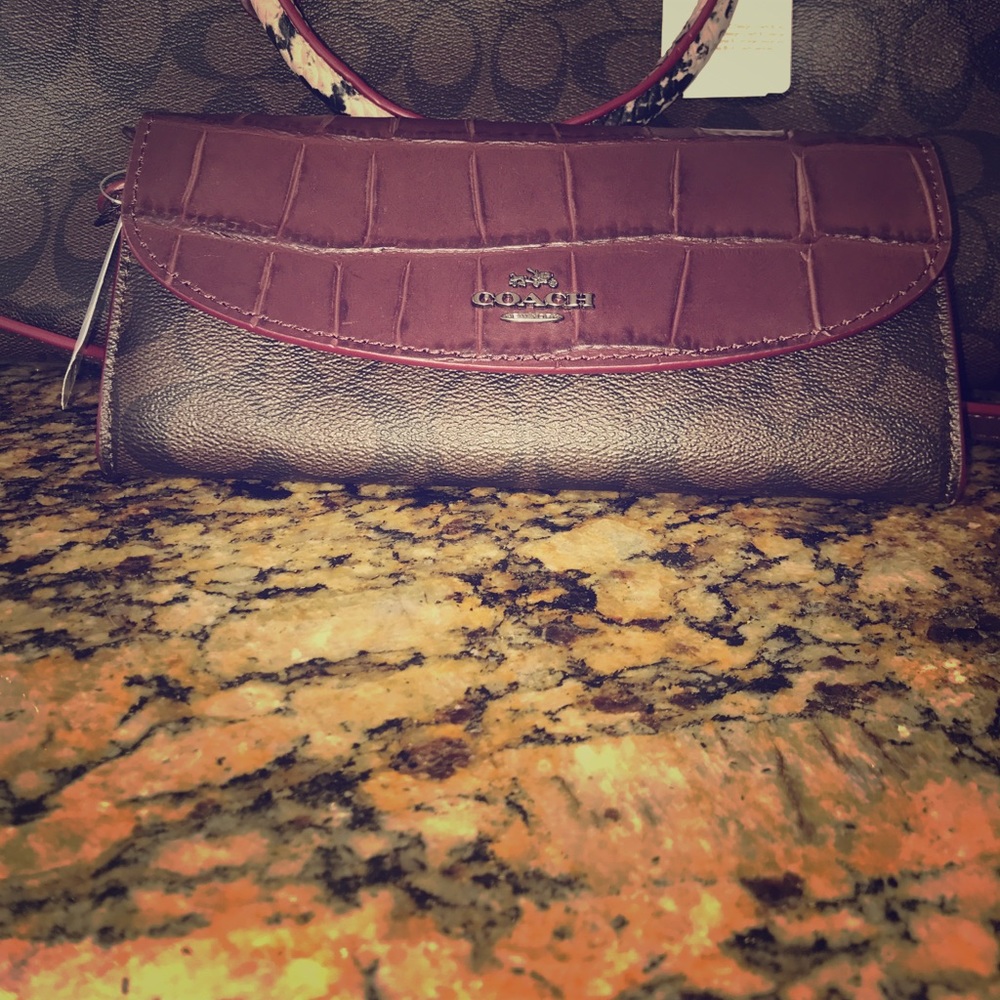 Authentic Coach Wallet, QB/Brown Oxblood