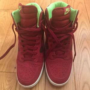 Nike sky high dunks limited edition