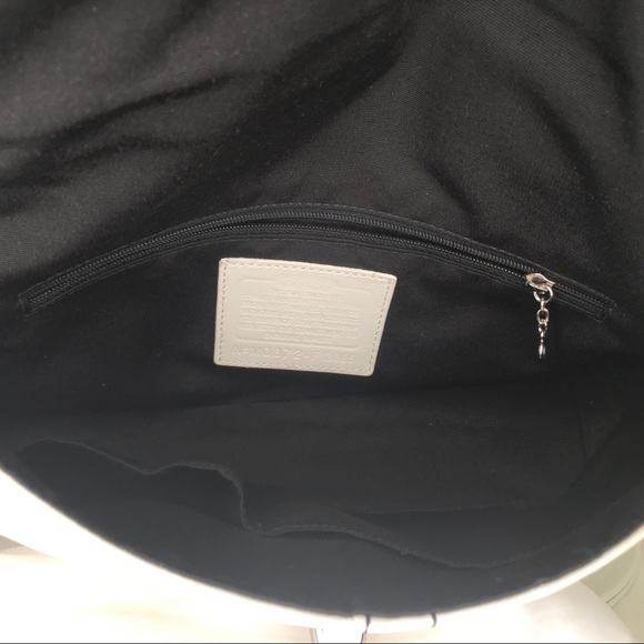 Coach Hamilton Ivory & espresso strap - Picture 6 of 8