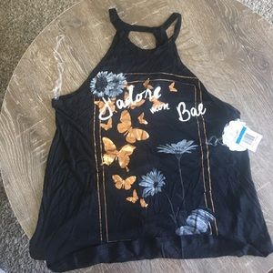 High neck tank with keyhole back