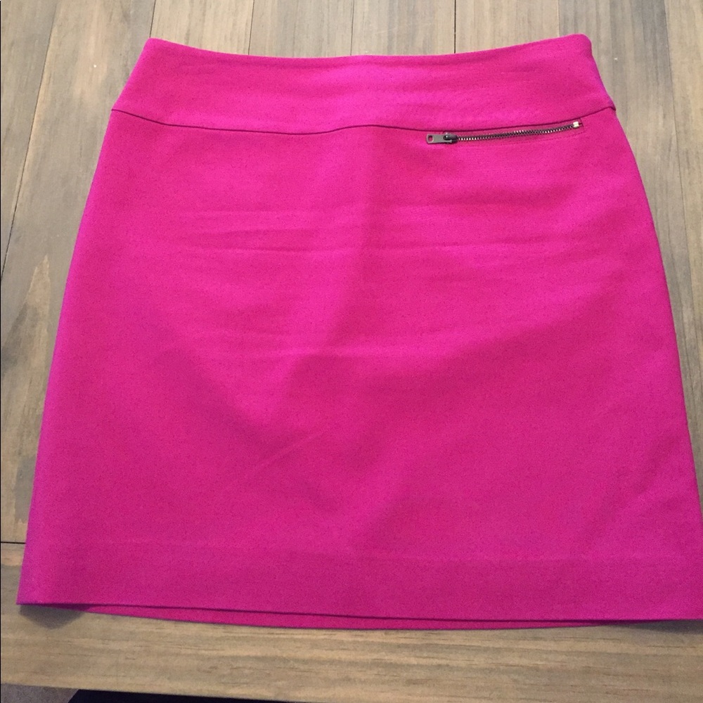 Ann Taylor fuchsia skirt