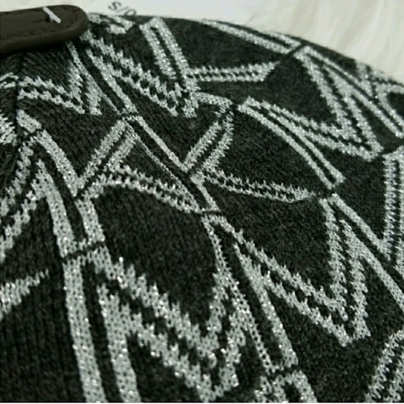 ((last 1)) MICHAEL KORS METALLIC  BEANIE/HAT - Picture 3 of 4