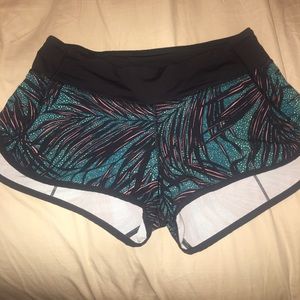 Lululemon speed short size 6