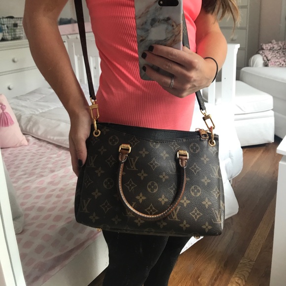 Pallas Black Louis Vuitton Crossbody - Picture 8 of 8
