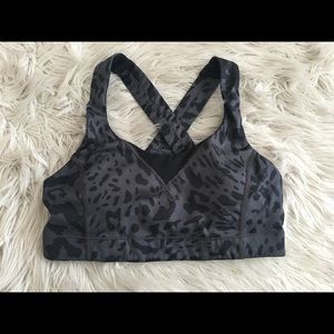 Black & Gray Lululemon Run On Sports Bra - Size 6