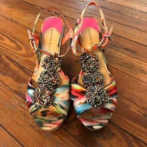 Super fun Gianni Bini wedges!
