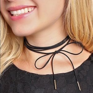 🌹BLACK BOW CHOCKER🌹NWT