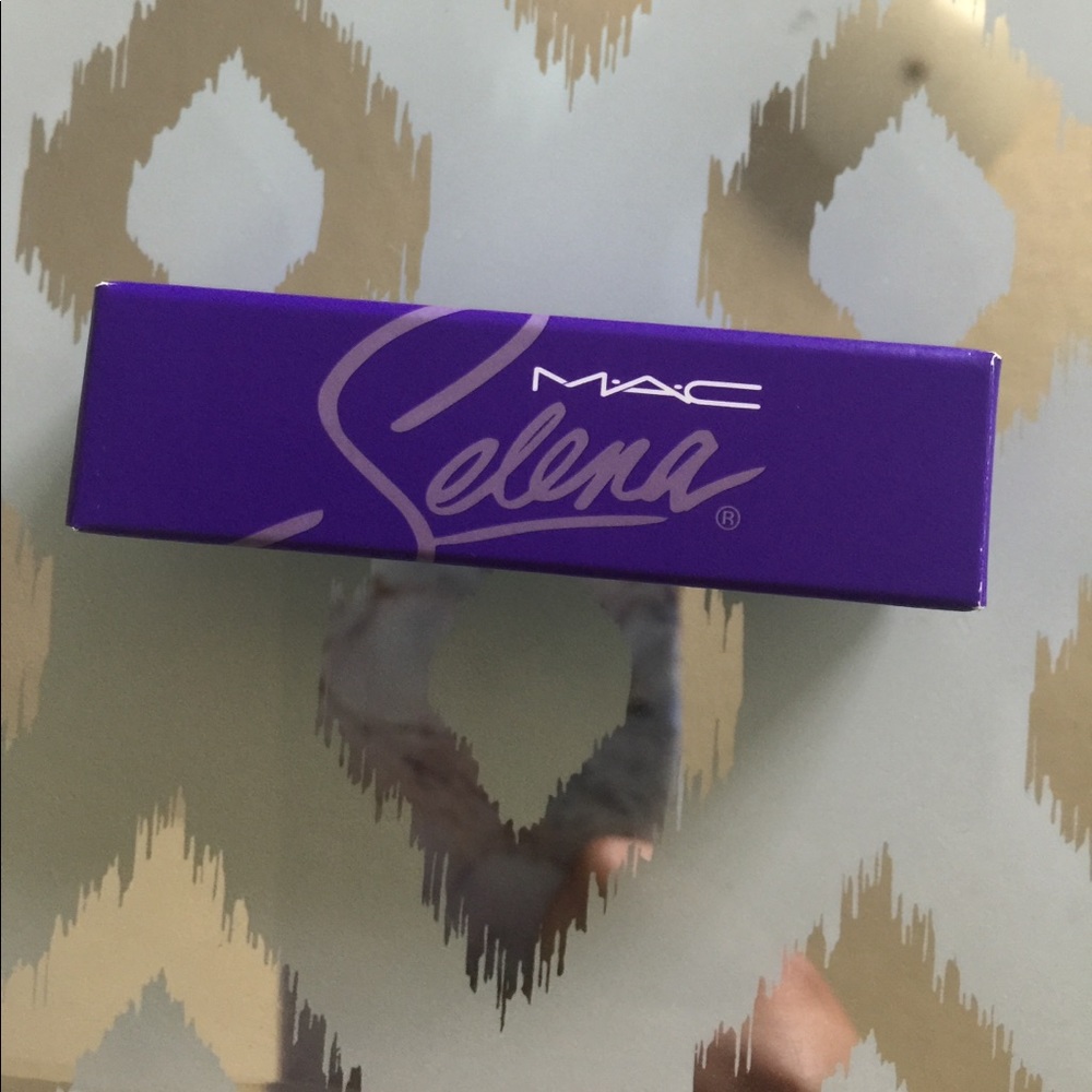 MAC Selena Como La Flor Lipstick