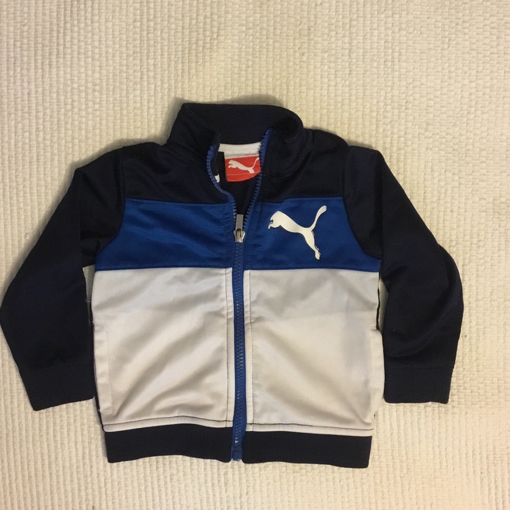 Puma jacket with zipper and 2 pockets Livestyle.