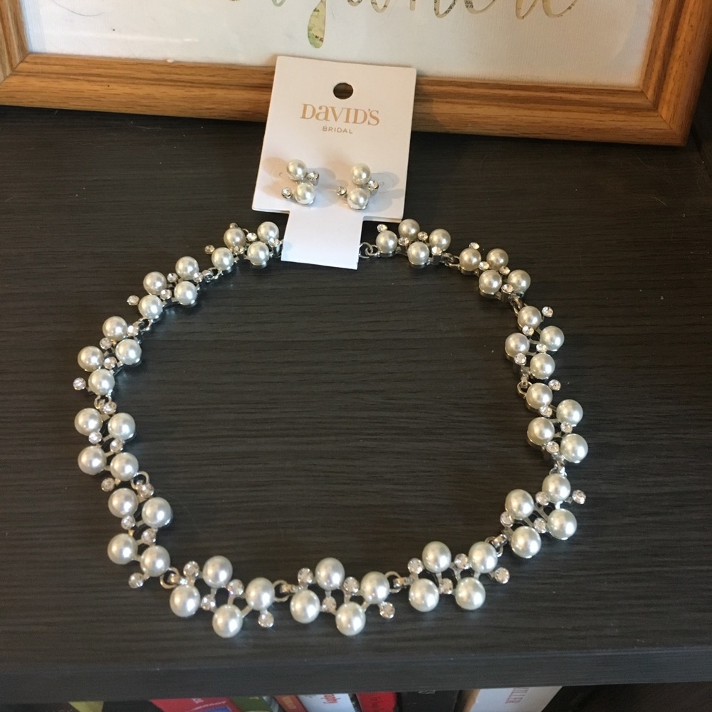 Chunky Pearl necklace and earrings
