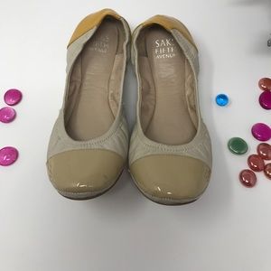 Saks fifth ave flat shoes