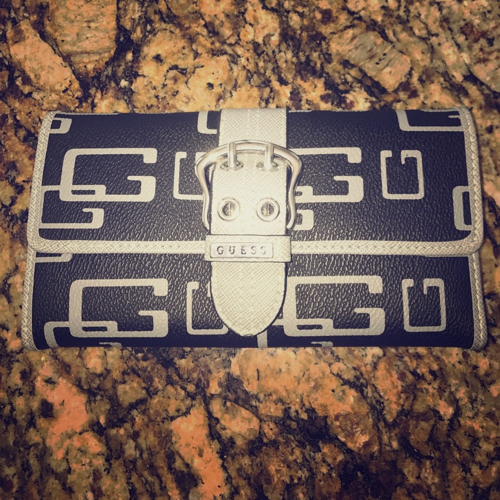 Authentic Guess Wallet