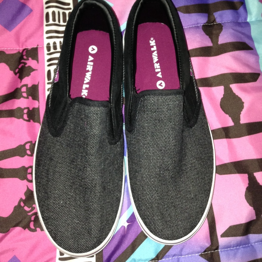 Girls Airwalk  slides