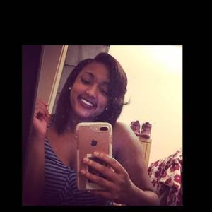 Meet your Posher, Whitney