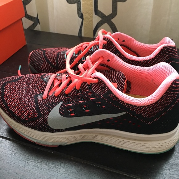 Nike Structure 18 running shoes - Picture 1 of 4