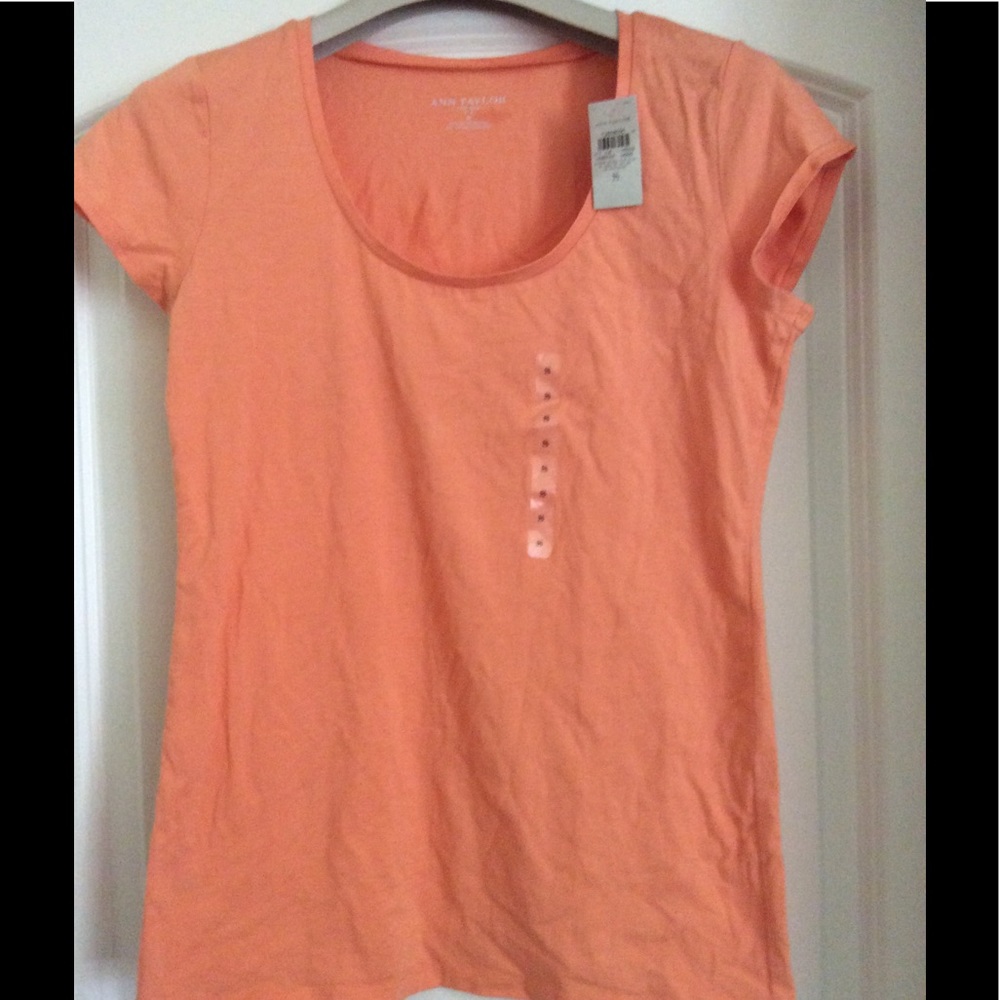 Ann Taylor t-shirt in color Tangerine