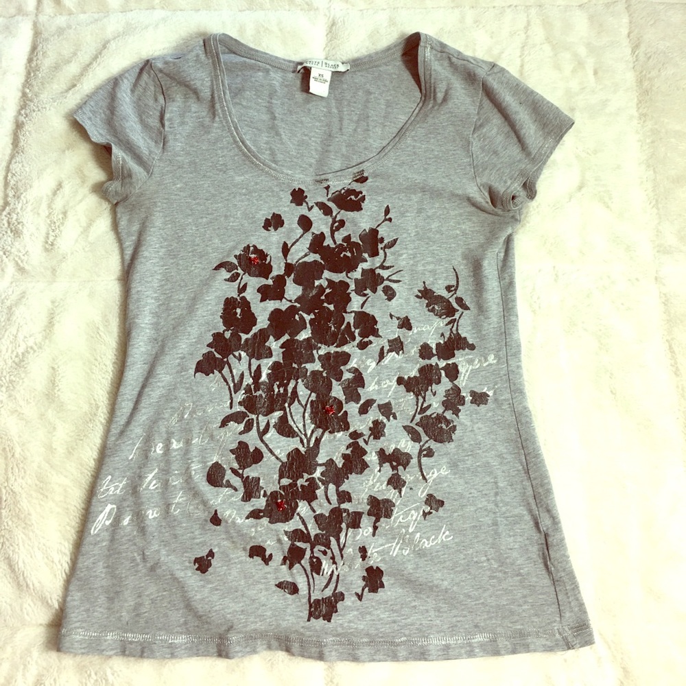 White House Black Market size XS tee