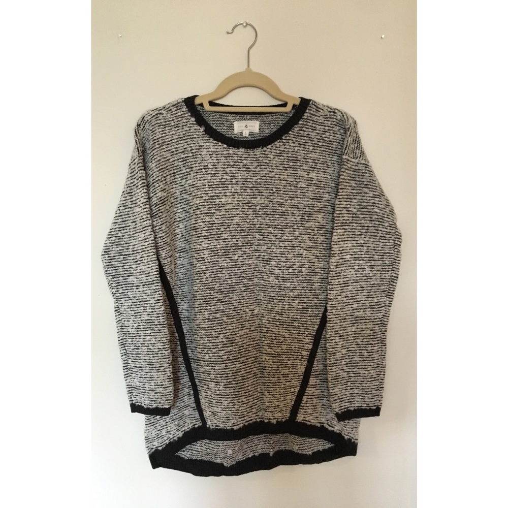 ✨ Host Pick ✨NWOT Lou & Grey Marled Sweater