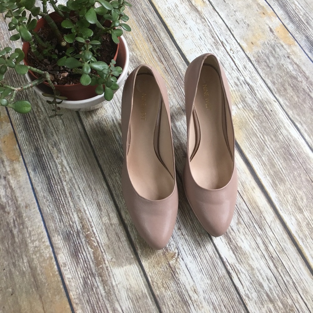 Nine West Nude/beige Heels Size 10
