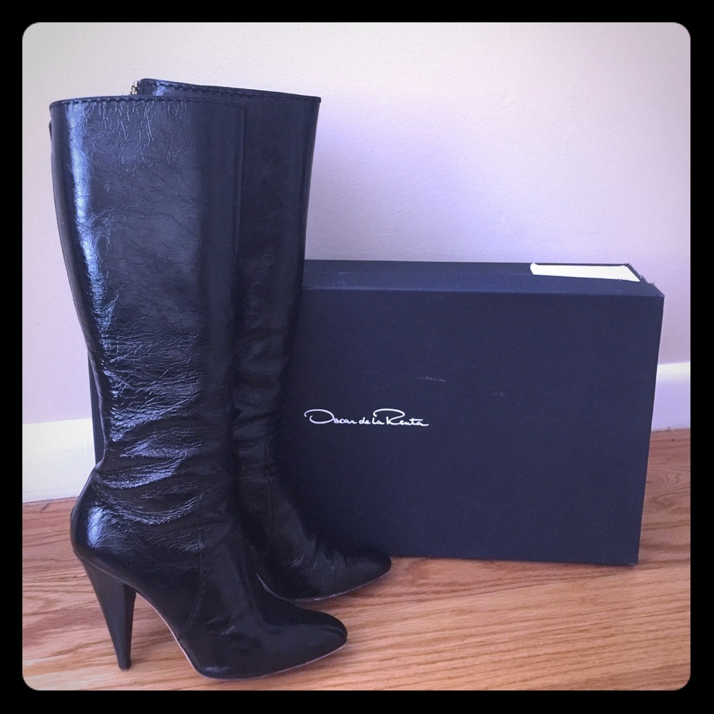 Tall, sexy leather boots by Oscar de la Renta