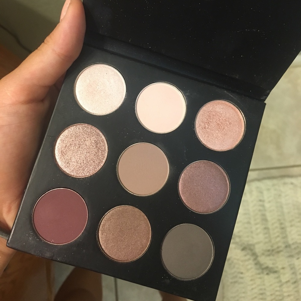 Studio Makeup eyeshadow palette