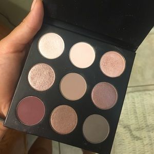 Studio Makeup eyeshadow palette