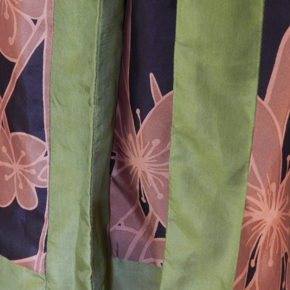 Fundamentals dress by Hype - Picture 7 of 8