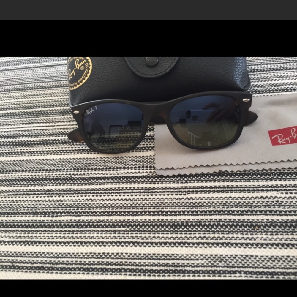 Authentic Polarized new wayfarer ray-bans