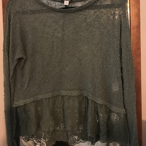 American eagle top - Picture 3 of 3