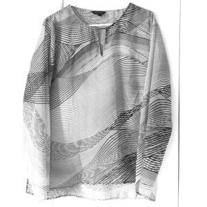 Long-sleeve lightweight Banana Republic top