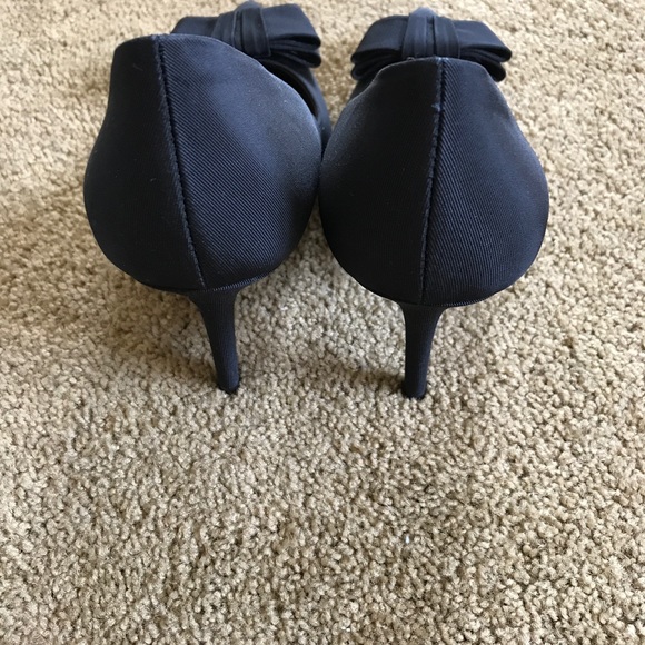 Bruno Magli dressy high heels, size 37.5 - Picture 3 of 7