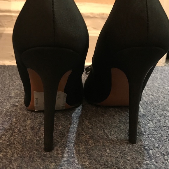 Bruno Magli dressy high heels, size 37.5 - Picture 7 of 7