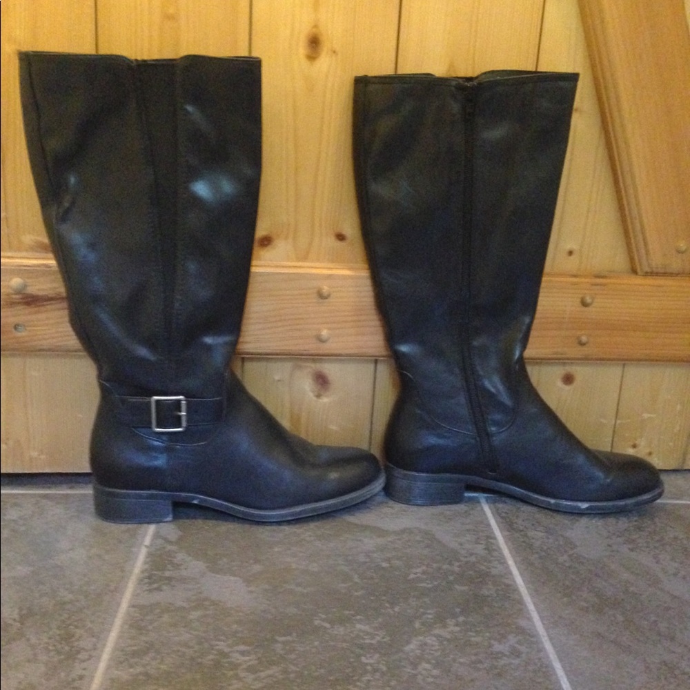 Black leather boots