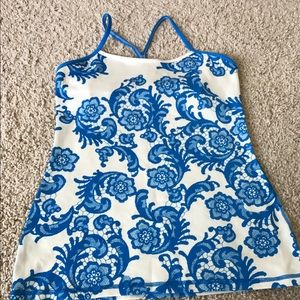 Lululemon black and white power y tank size 8