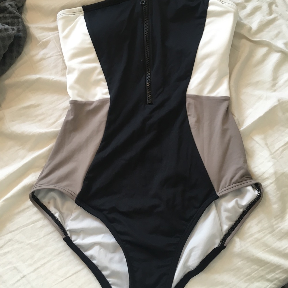 Dkny one piece never worn