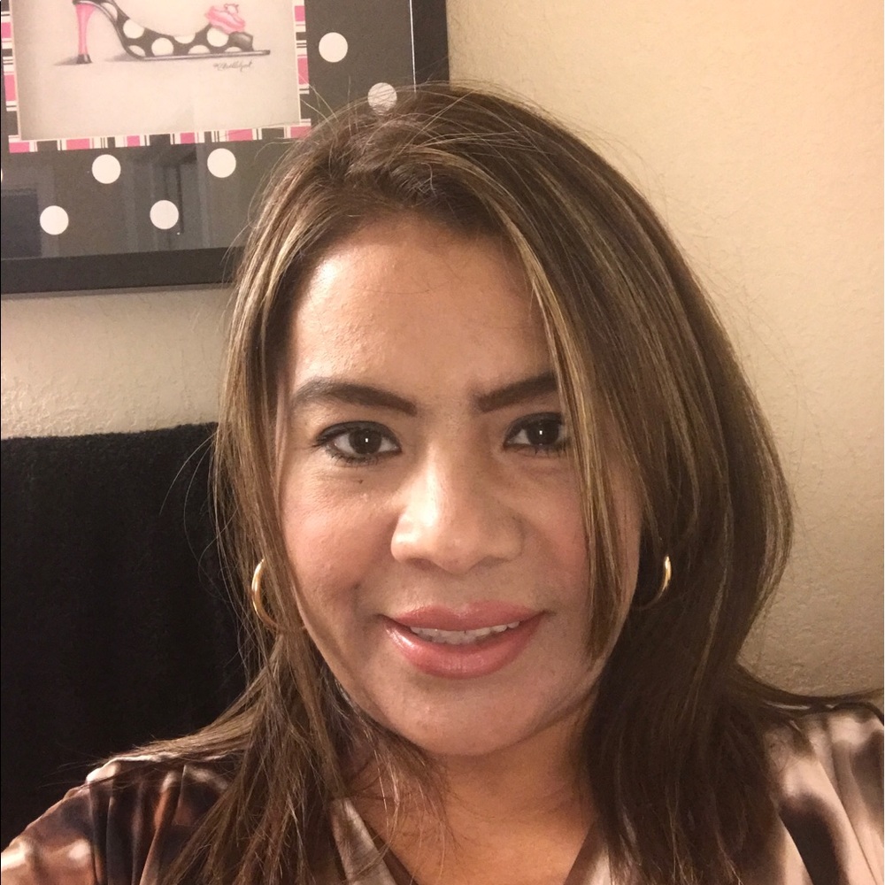 Meet your Posher, Norma