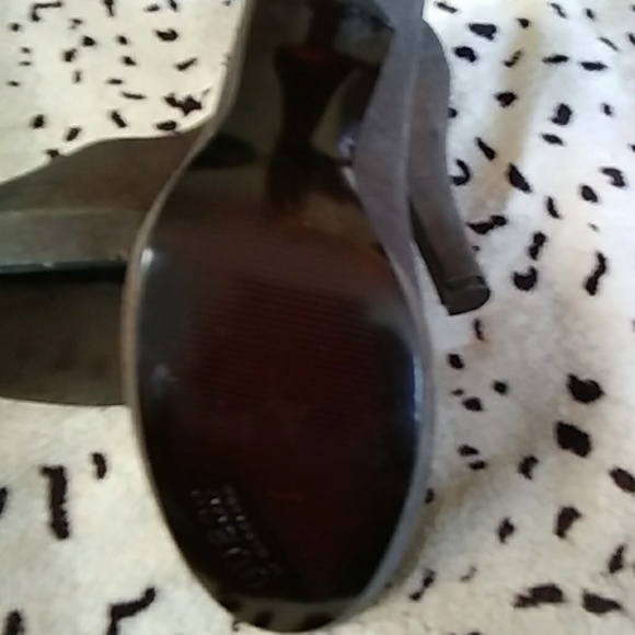 Pumps - Picture 4 of 4